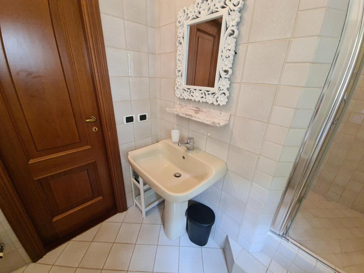 Dolce Casa Da Roby E Andrea By Portofinovacanze San Maurizio di Monte ภายนอก รูปภาพ